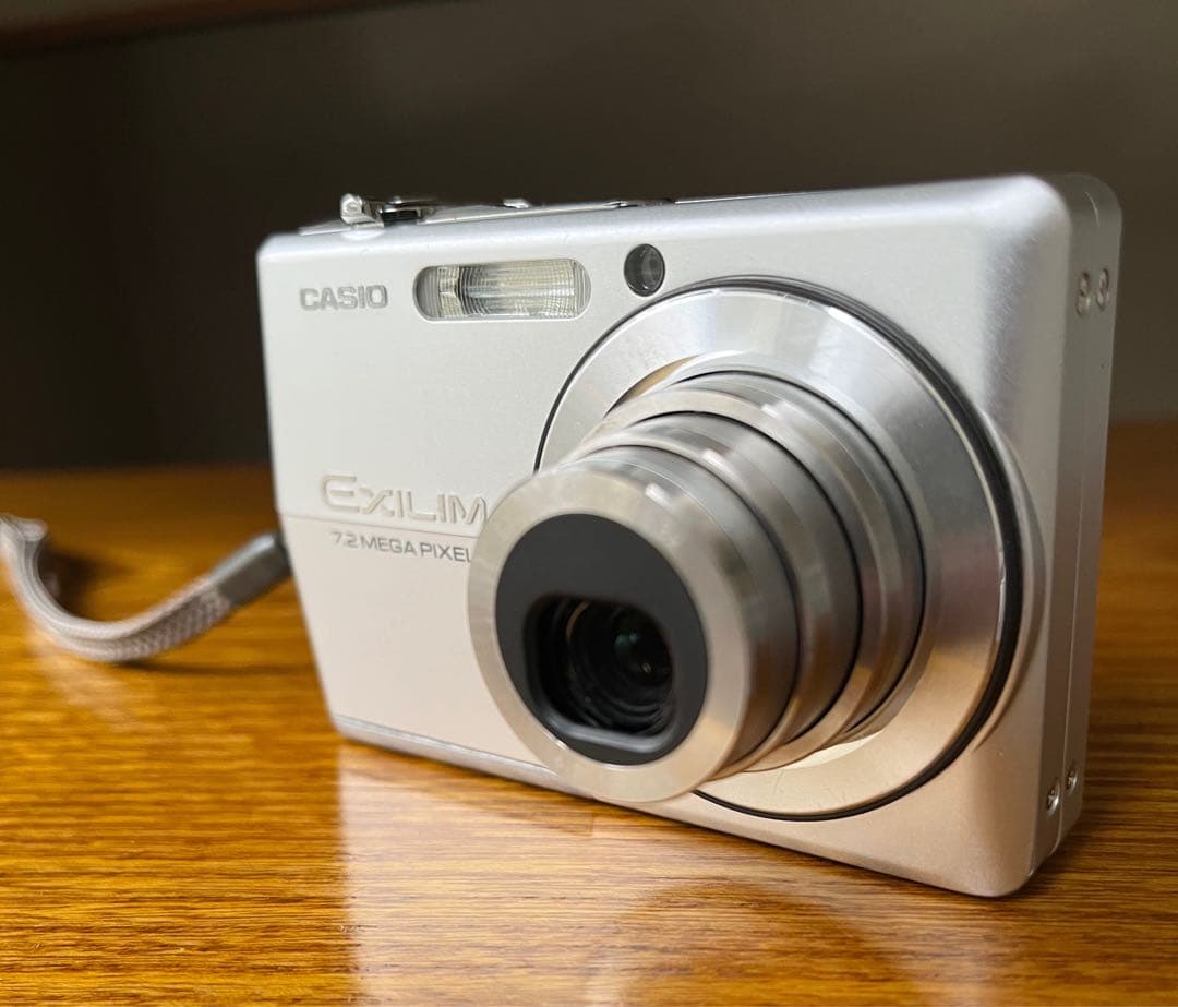 CASIO カシオ 動作確認済みEXILIM EX-Z700 デジカメ