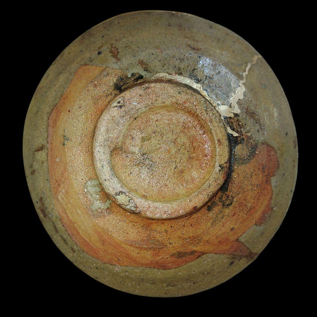 桃山時代　古絵唐津　灰釉草花鉄絵丸皿　盃　骨董品　金継ぎ　木箱付き