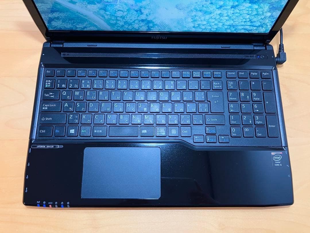 ノートパソコン　高性能COREi3/SSD128/メモリ8/カメラ/オフィス