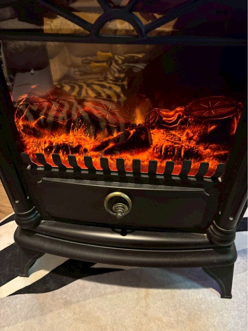 ヴィンテージスタイル 電気ヒーター 黒