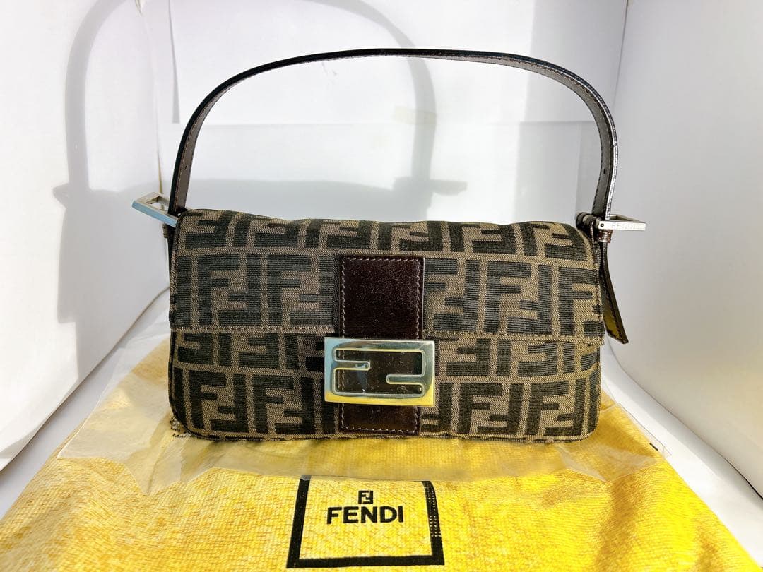 Fendi FFロゴ ハンドバッグ ブラウン