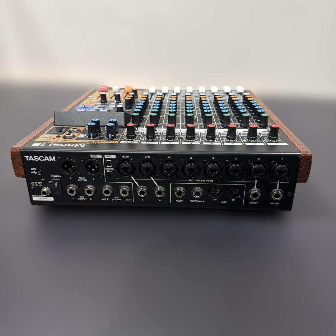 TASCAM Model12 デジタル・レコーディングミキサー 純正ケース付