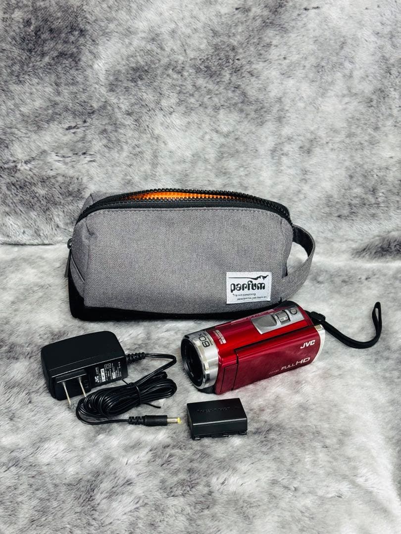 JVC Victor Everio GZ-E780-R ビデオカメラ　2017年