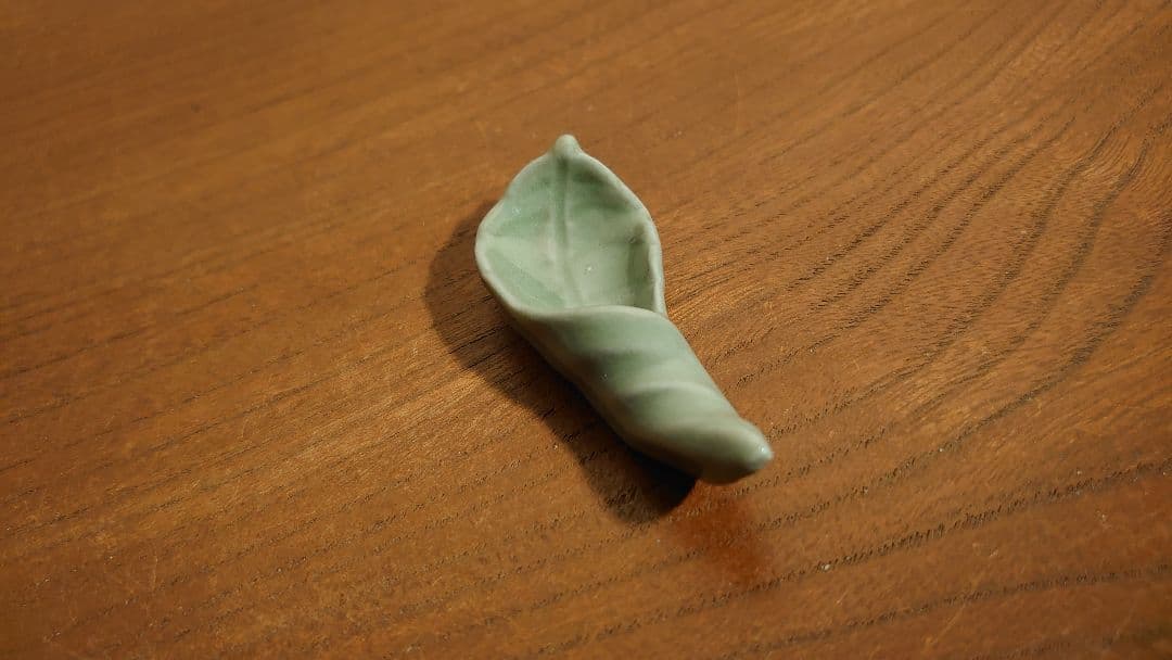 李朝　高麗　青磁　筆置　アンティーク青磁　蔵出し　１客