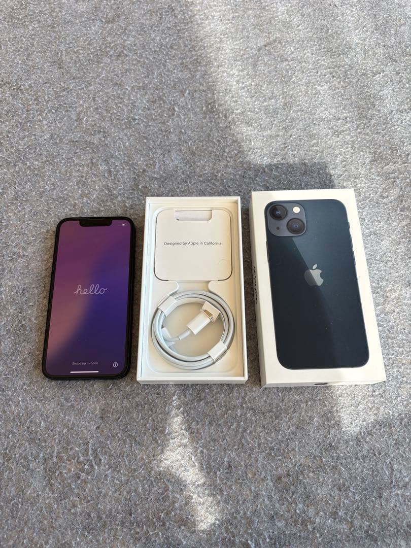 iPhone 13 mini 256GB SIMフリー　ケーブル付