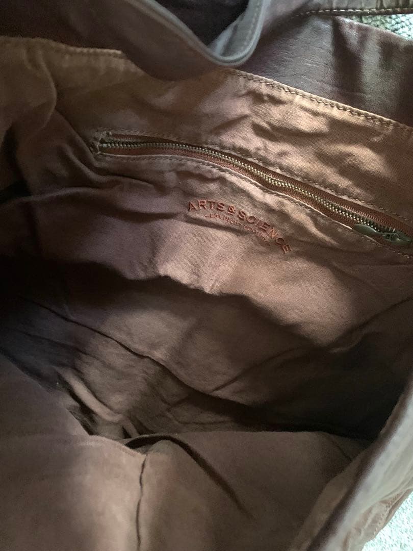 ARTA&SCIENCE アーツアンドサイエンス　レザーバック　ブラウン
