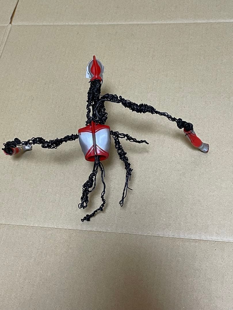 美術品　何かよくわからない　美術品