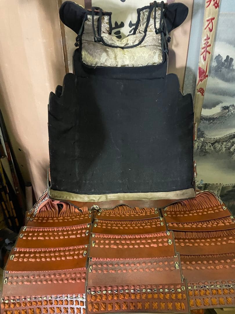 等身大赤備え鎧一式/赤塗龍文二枚胴独鈷文前立て兜/甲冑 鎧兜 着用可能 元箱付き