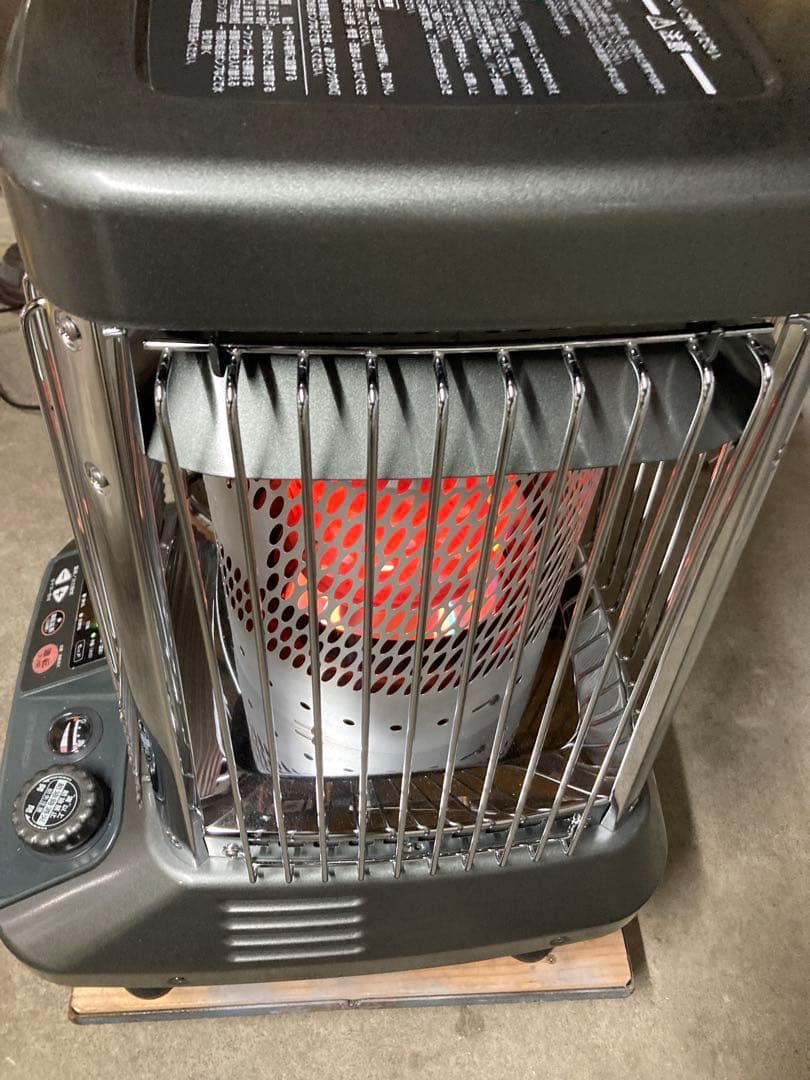 美品❕　送料無料❕ダイニチブルーヒーター（ FM-104F）⑰