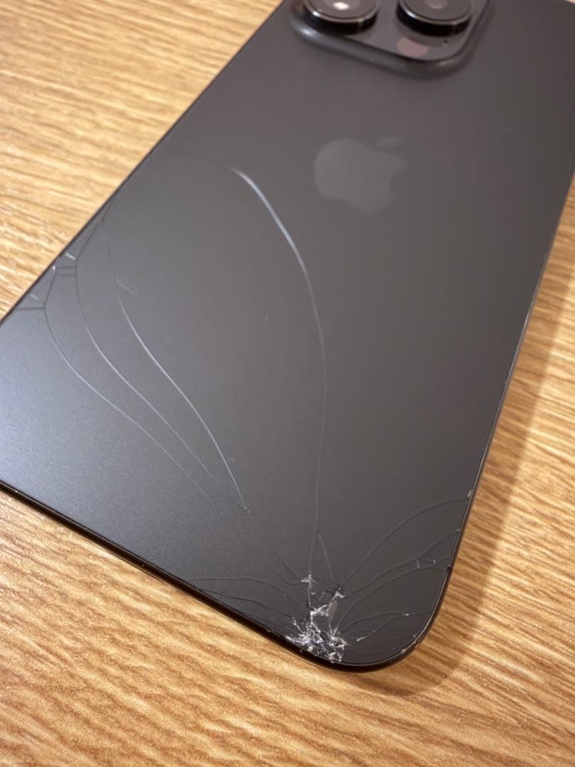 iPhone15pro 本体SIMフリー　256GB