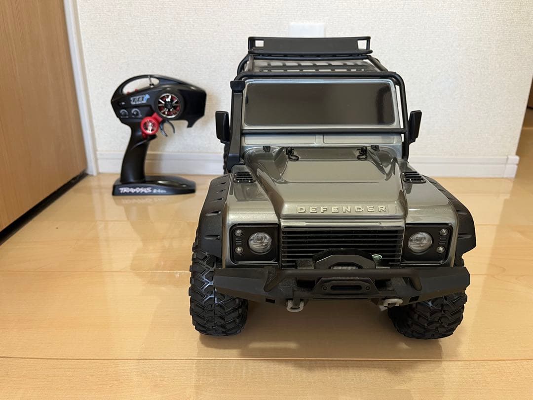 トラクサス TRX4 ランドローバー ディフェンダーD110 RTR シルバー