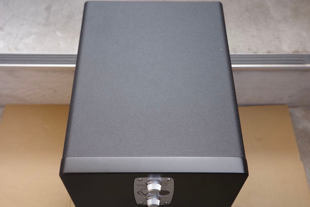 EVE AUDIO - TS107 アクティブサブウーファー