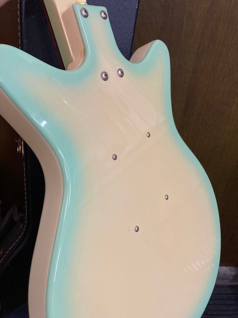 かわかっこいいダンエレクトロ 59DCビグスビー改