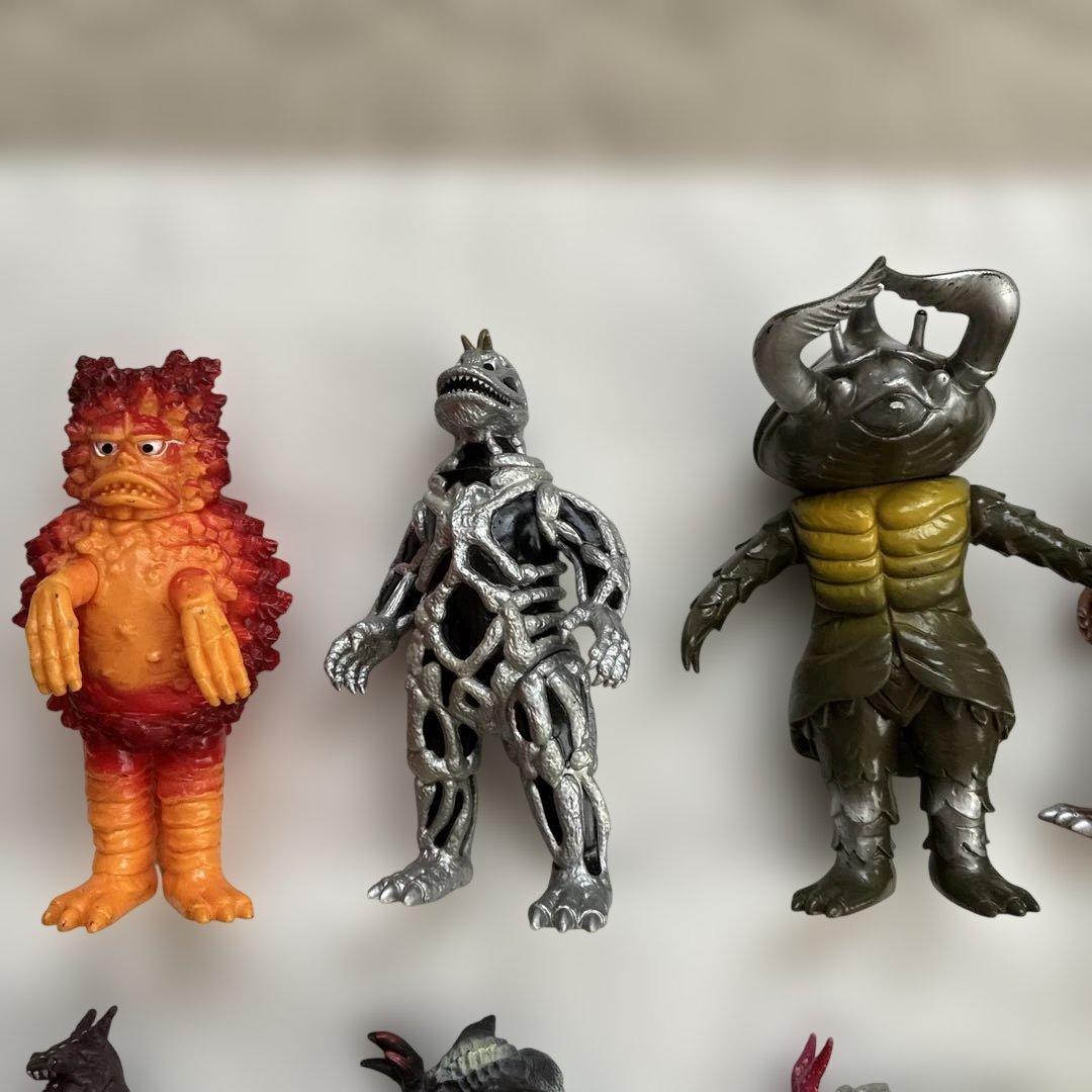 ウルトラマン 怪獣フィギュア ソフビ 19体まとめ売り おまけ3体