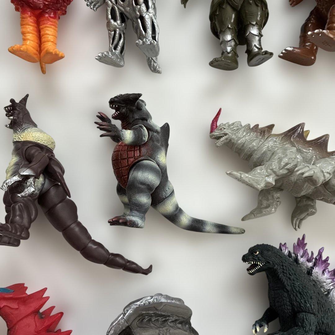 ウルトラマン 怪獣フィギュア ソフビ 19体まとめ売り おまけ3体