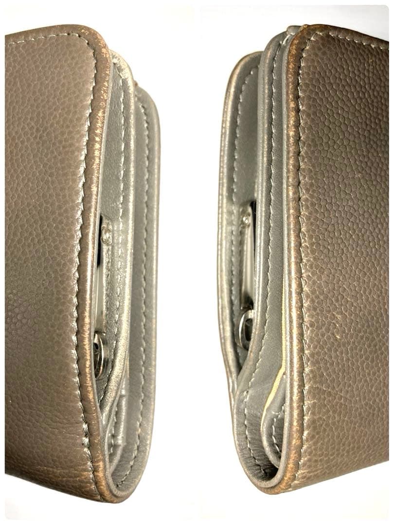 シャネル　キャビアスキン　レザー　ココマーク　セブルガ　二つ折り財布