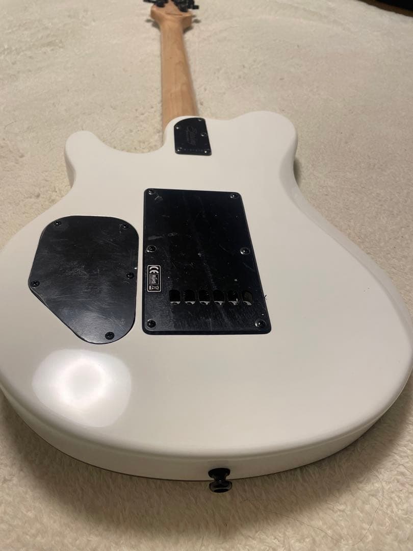 ギター Sterling by MusicMan / SUB AXIS WHITE