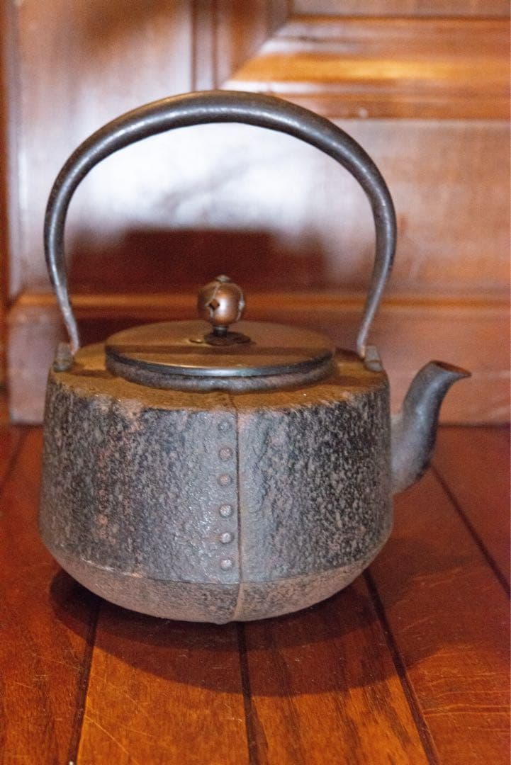 骨董○鉄瓶○銅蓋 | 大正昭和-20世紀頃 | 鉄製 | 茶器【美術】【中古】