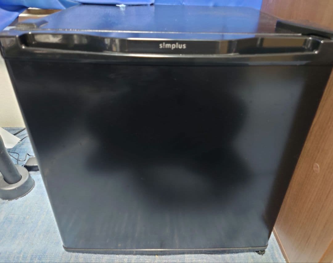 simplus 冷蔵庫1ドア 右開き ノンフロン ガラス仕切り棚 冷蔵切替可