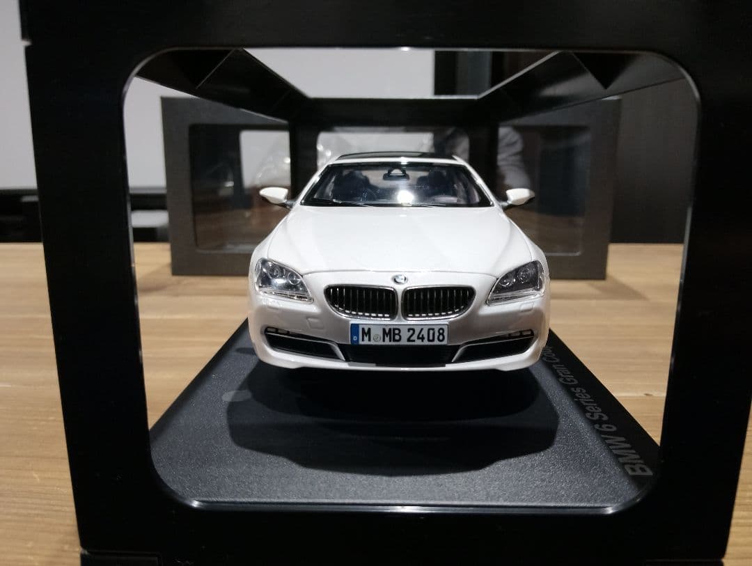 1/18 BMW 6シリーズ　グランクーペ　ディーラー品　ミニカー　ホワイト