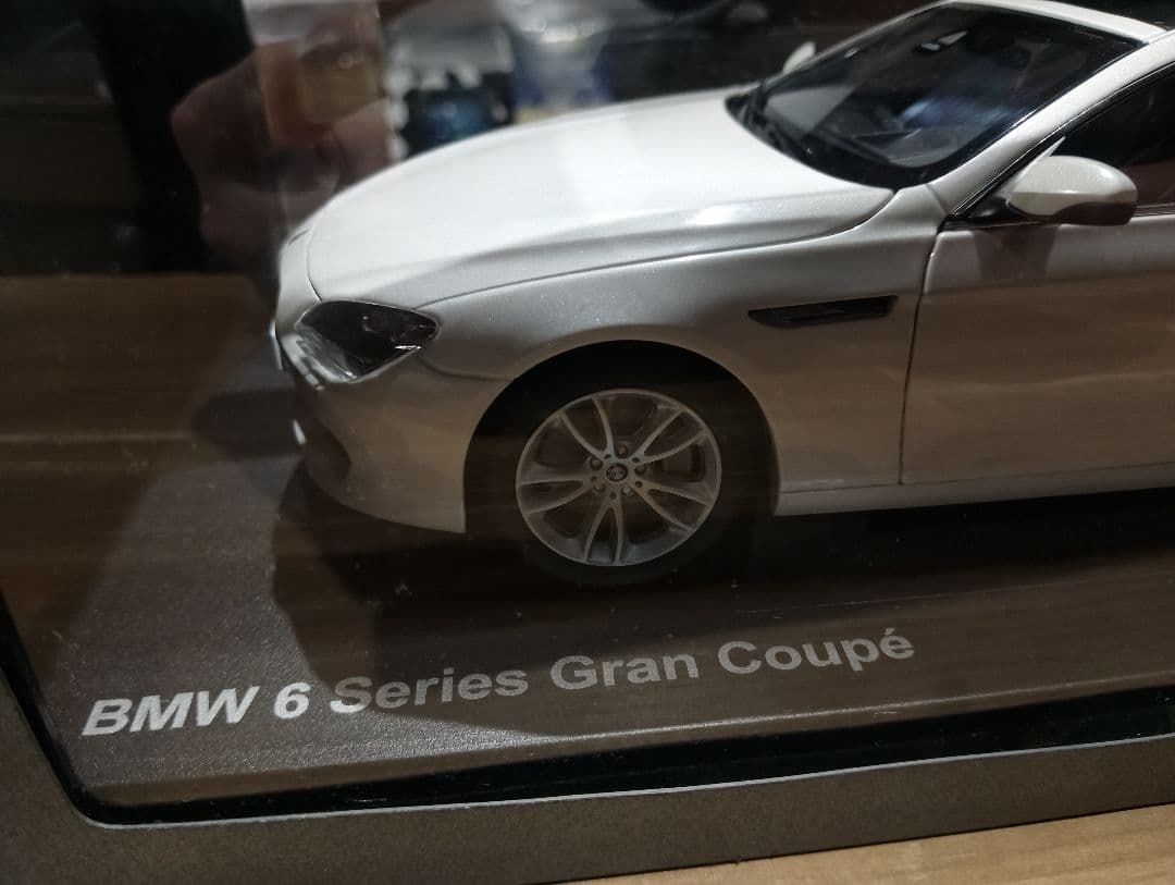 1/18 BMW 6シリーズ　グランクーペ　ディーラー品　ミニカー　ホワイト
