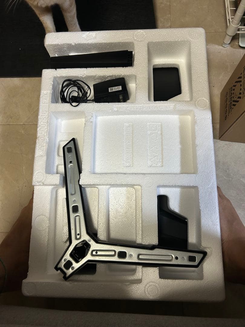 Koorui 湾曲ゲーミングモニター165hz本体美品 箱あり