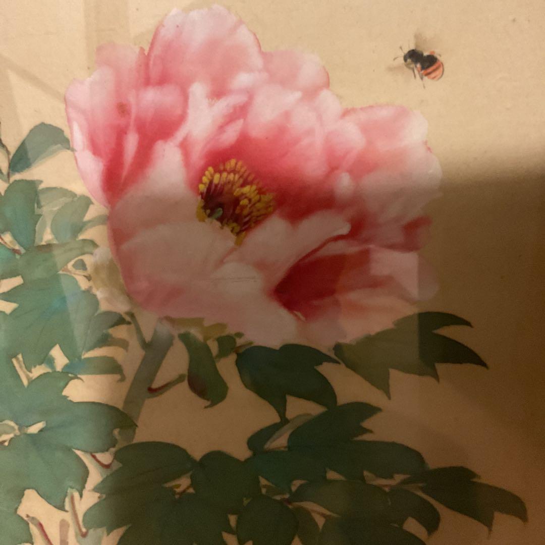 作者名不詳 絹本彩色画 花鳥図【 牡丹の花に蜂図 】 額装仕立て