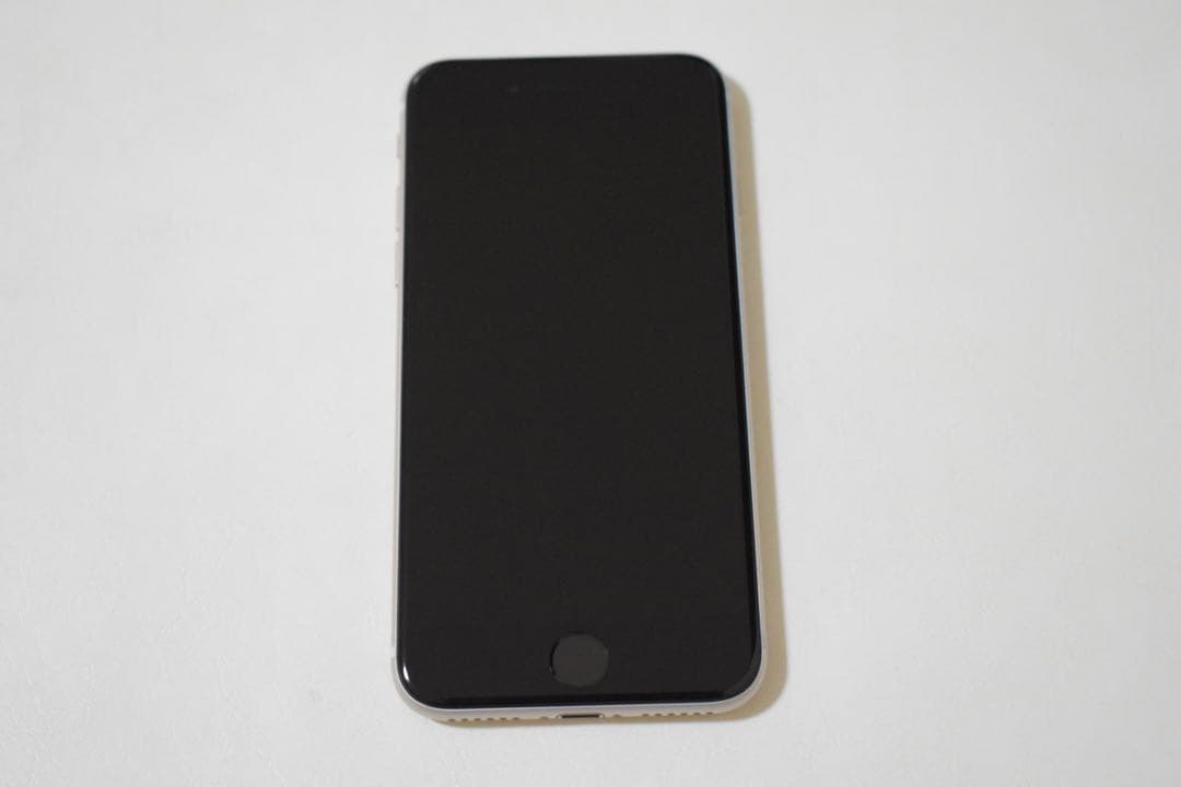 当日発送 新品 iPhone SE 3 スターライト 64gb SIMフリー