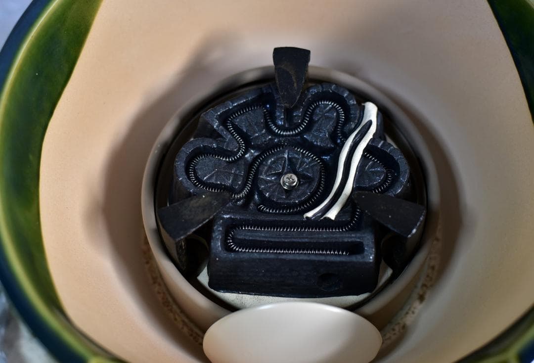 野々田風炉型紅鉢織部焼　電熱器　ヒータ－　お茶道具／共箱