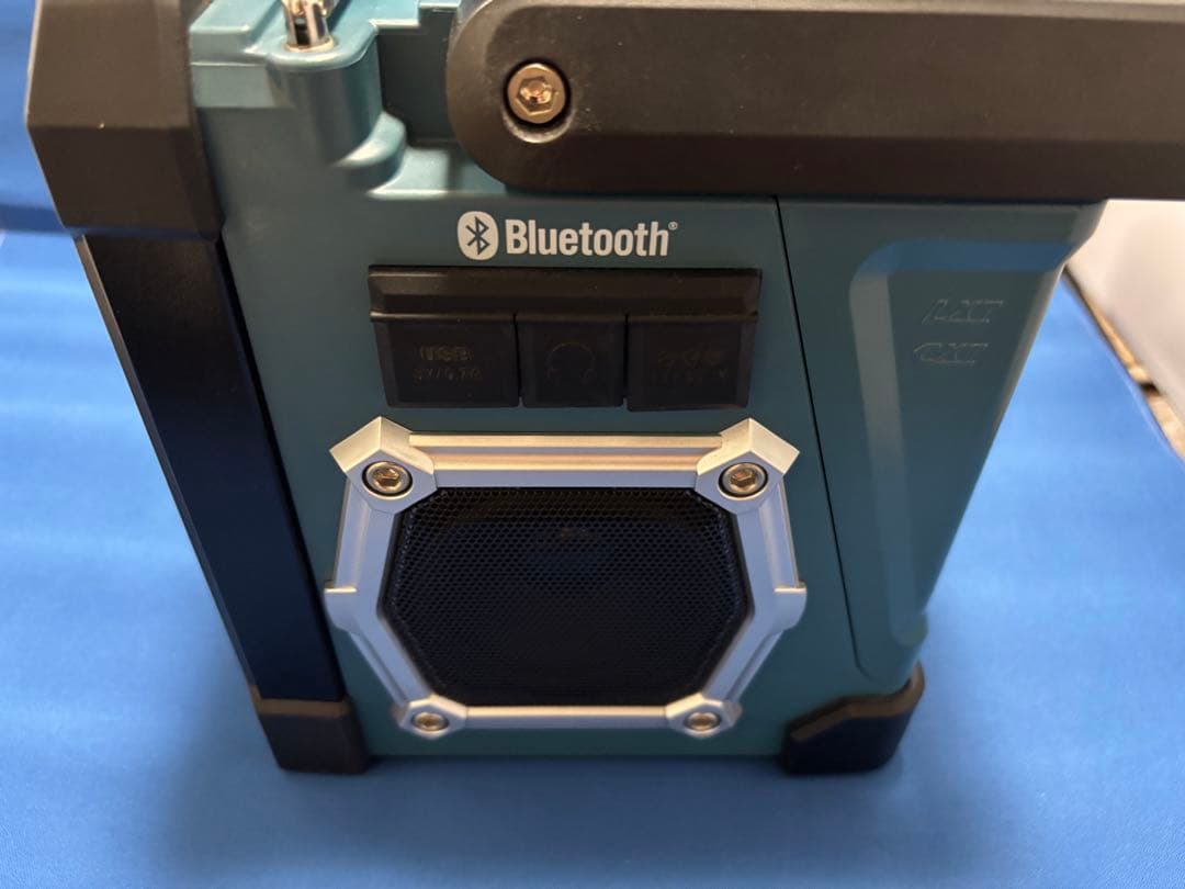 の*ち様 更に値下げしました　Makita 充電式ラジオ付ポータブルテレビ TV