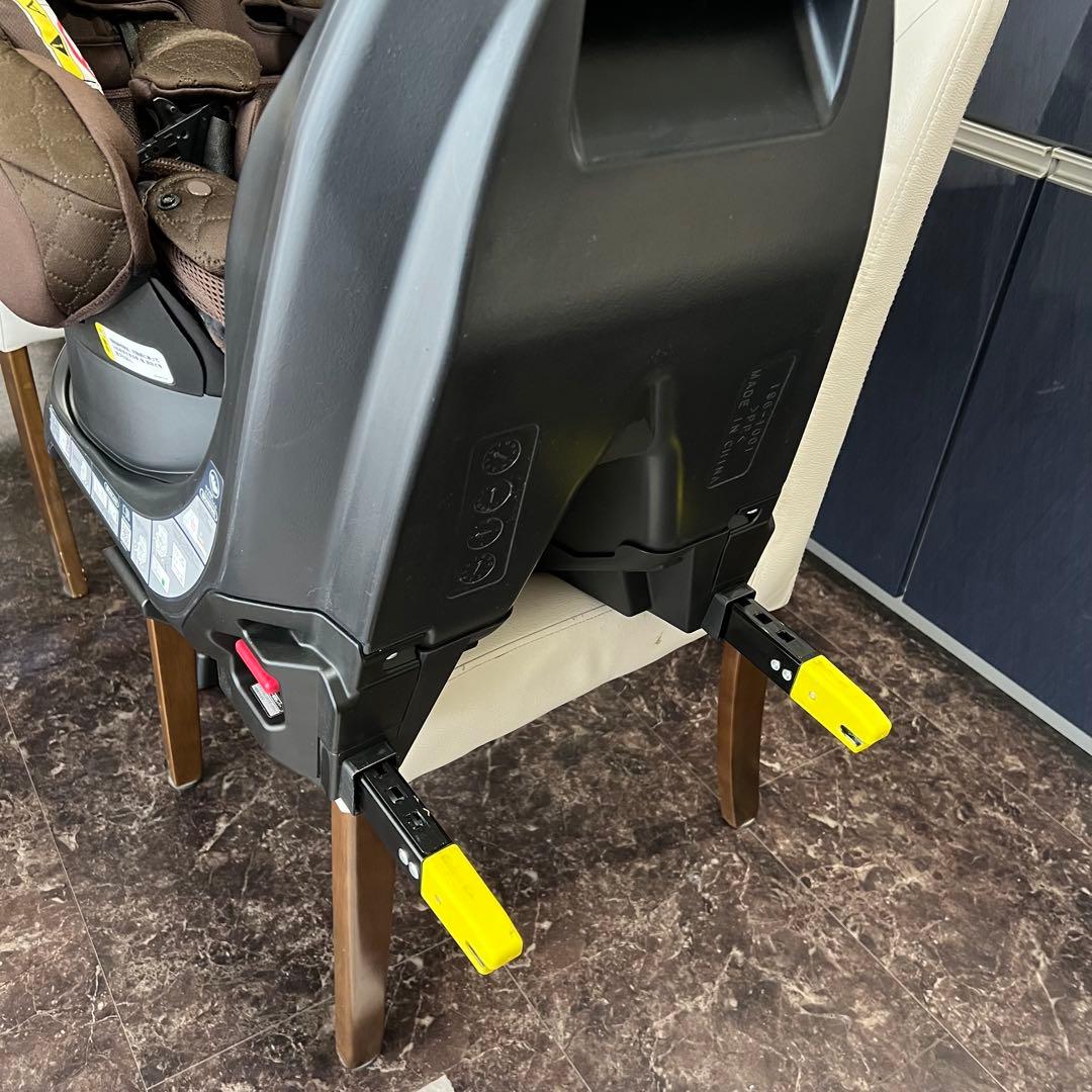 美品☆アップリカチャイルドシート フラディアグロウisofix DX