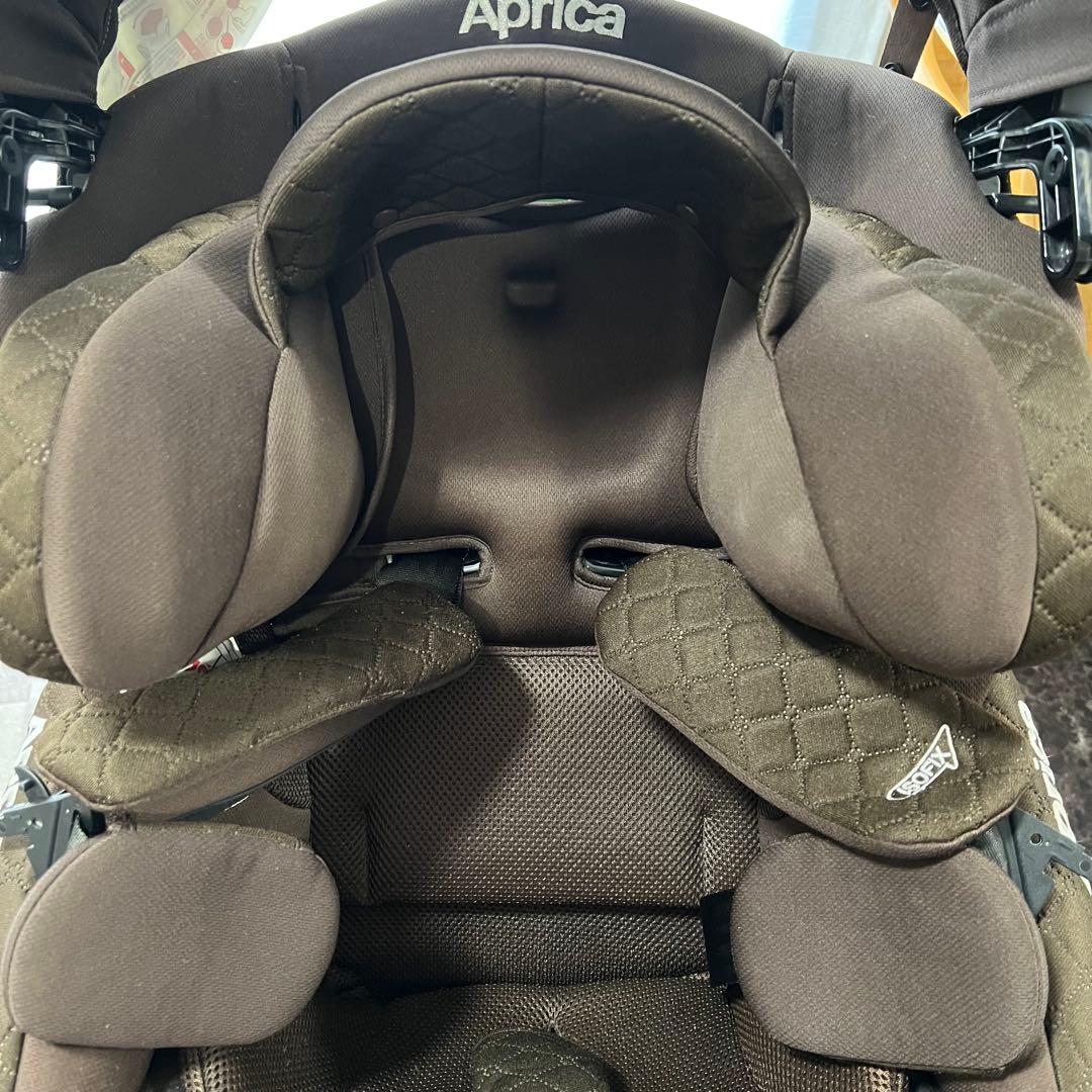 美品☆アップリカチャイルドシート フラディアグロウisofix DX