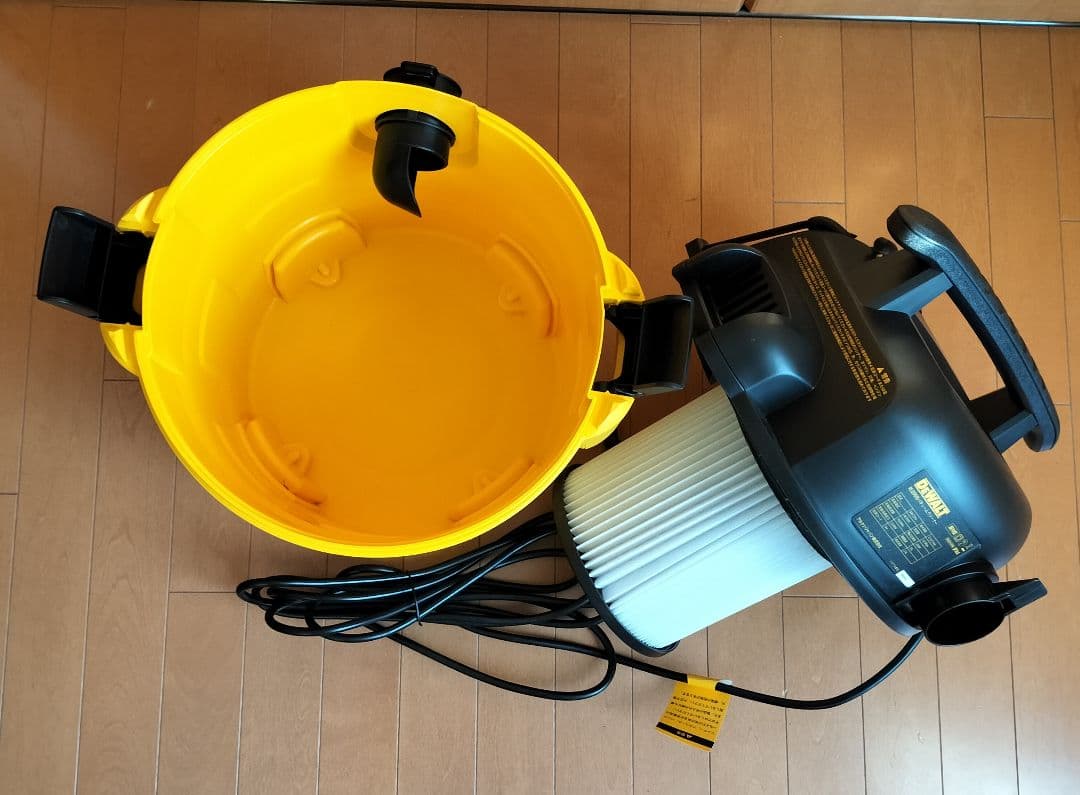業務乾湿両用 バキュームクリーナー 掃除機 デウォルト DeWALT 付属品多数