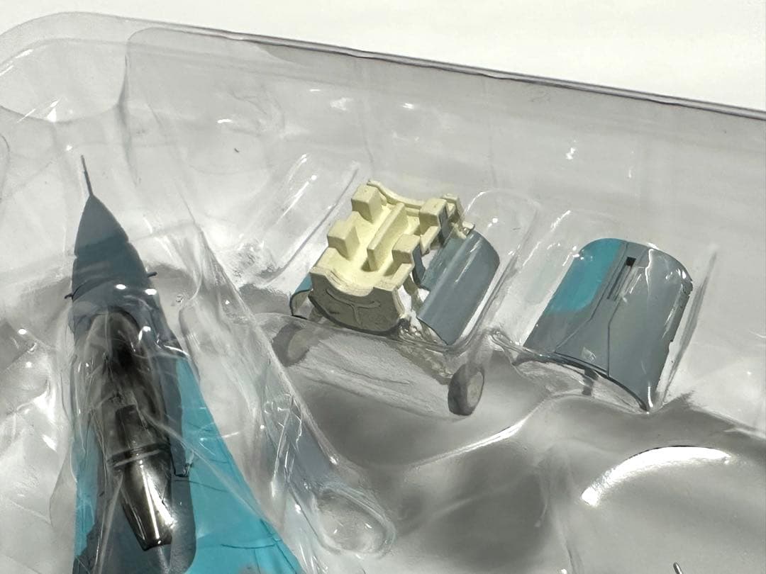 ホビーマスター 1/72 F-16A 米海軍 NASC Adversary