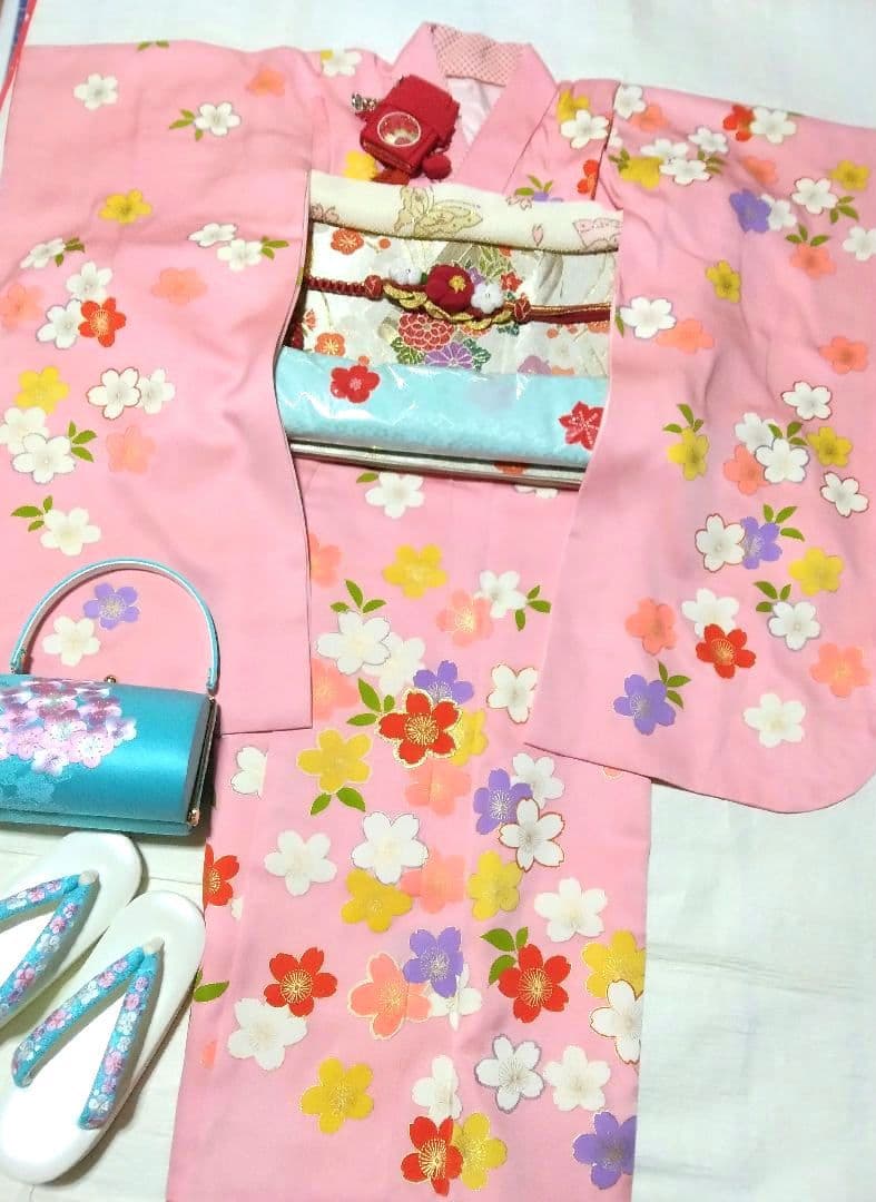 千總☆正絹☆彩り鮮やかな桜尽くし☆伝統＋モダンなテイストの7歳七五三向け祝い着