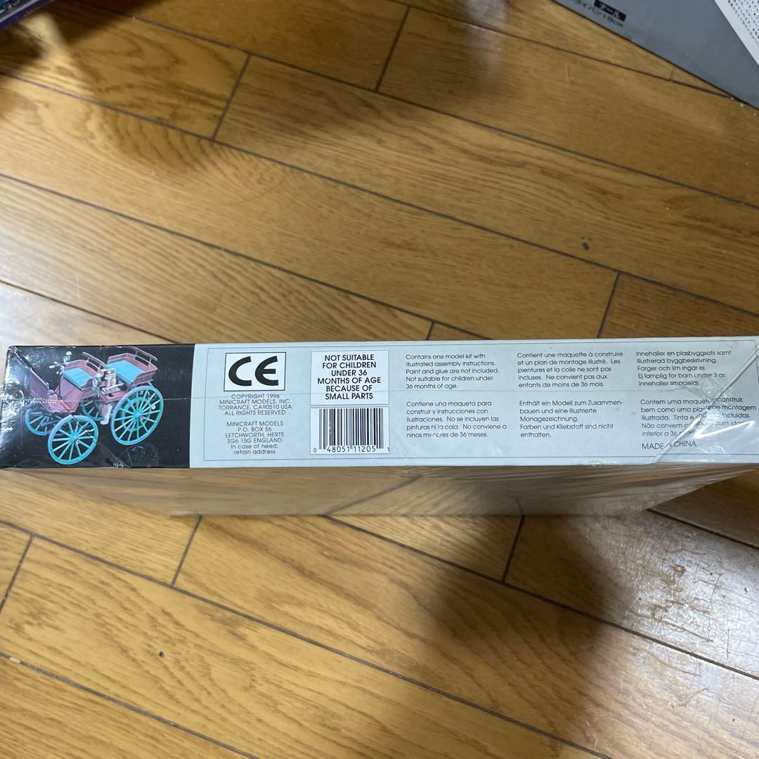 1886 Daimler-Benz 1/16スケール モデルキット