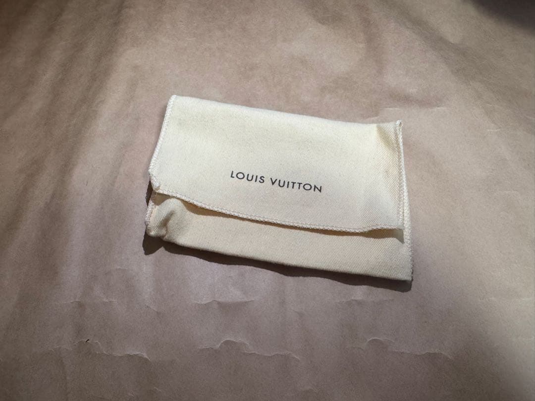 Louis Vuitton モノグラム ダークブラウン キーケース