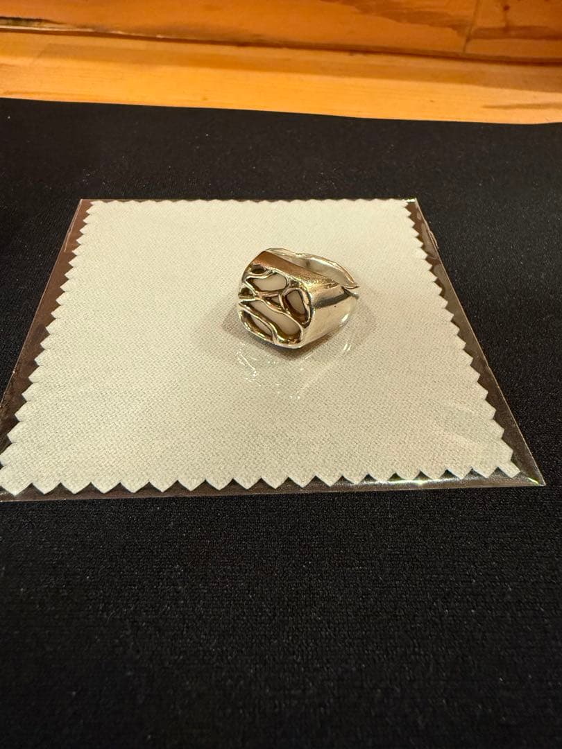 Strong ours MILON リング　17号