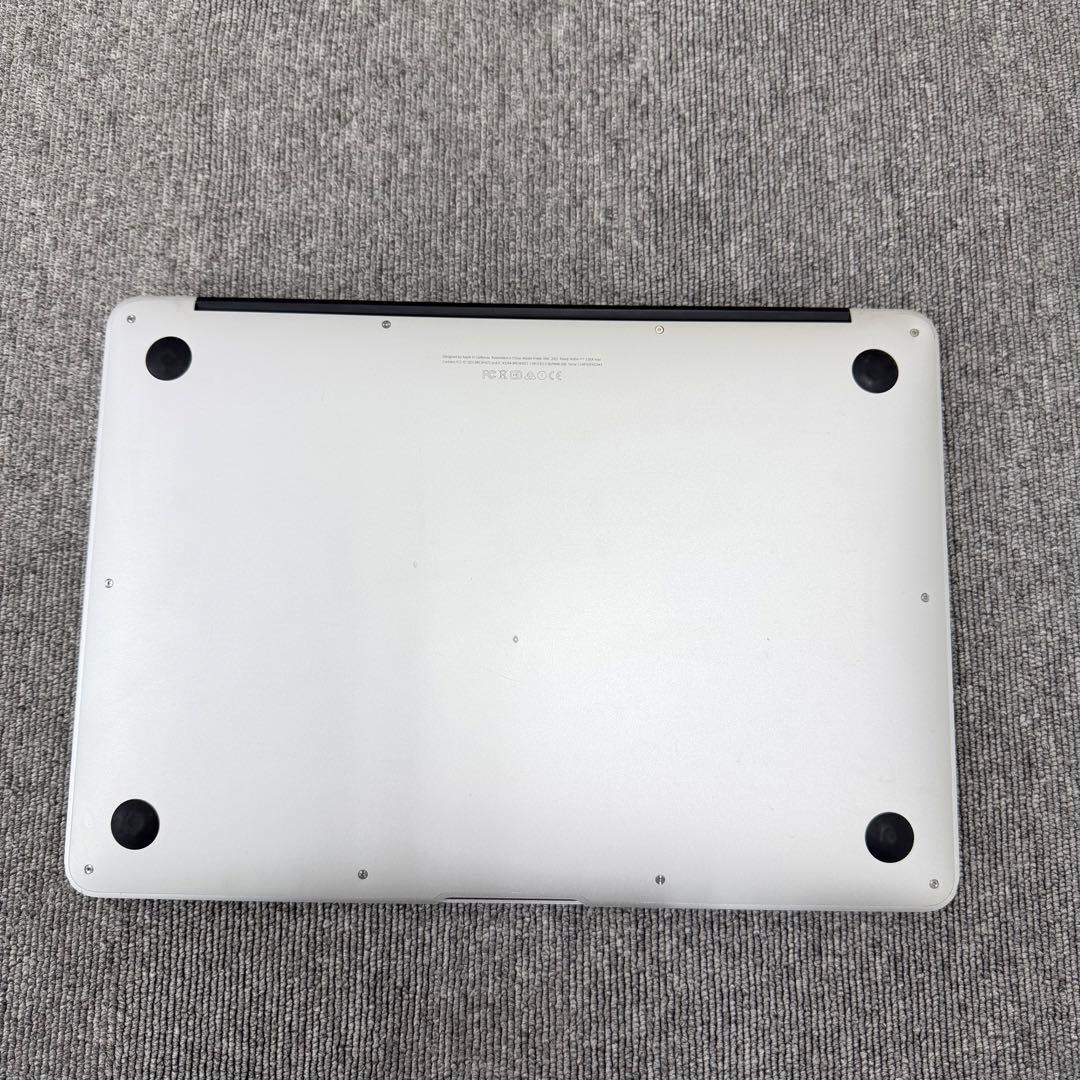 MacBook Air 2015 13インチ4GB/128GBシルバー