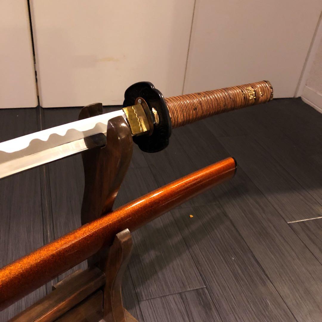 高級模造刀　居合刀　太刀　本研波刃　籐巻拵え　 刃長