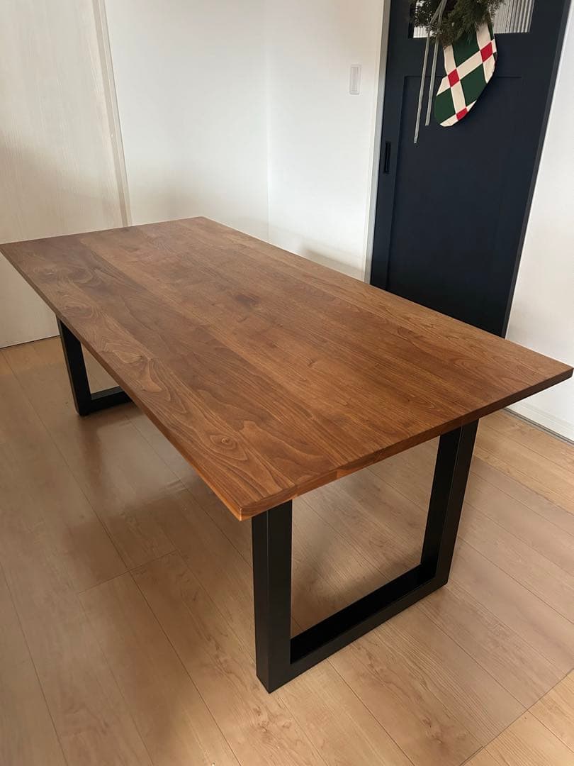 マスターウォール WILDWOOD DINING TABLE アカセ木工