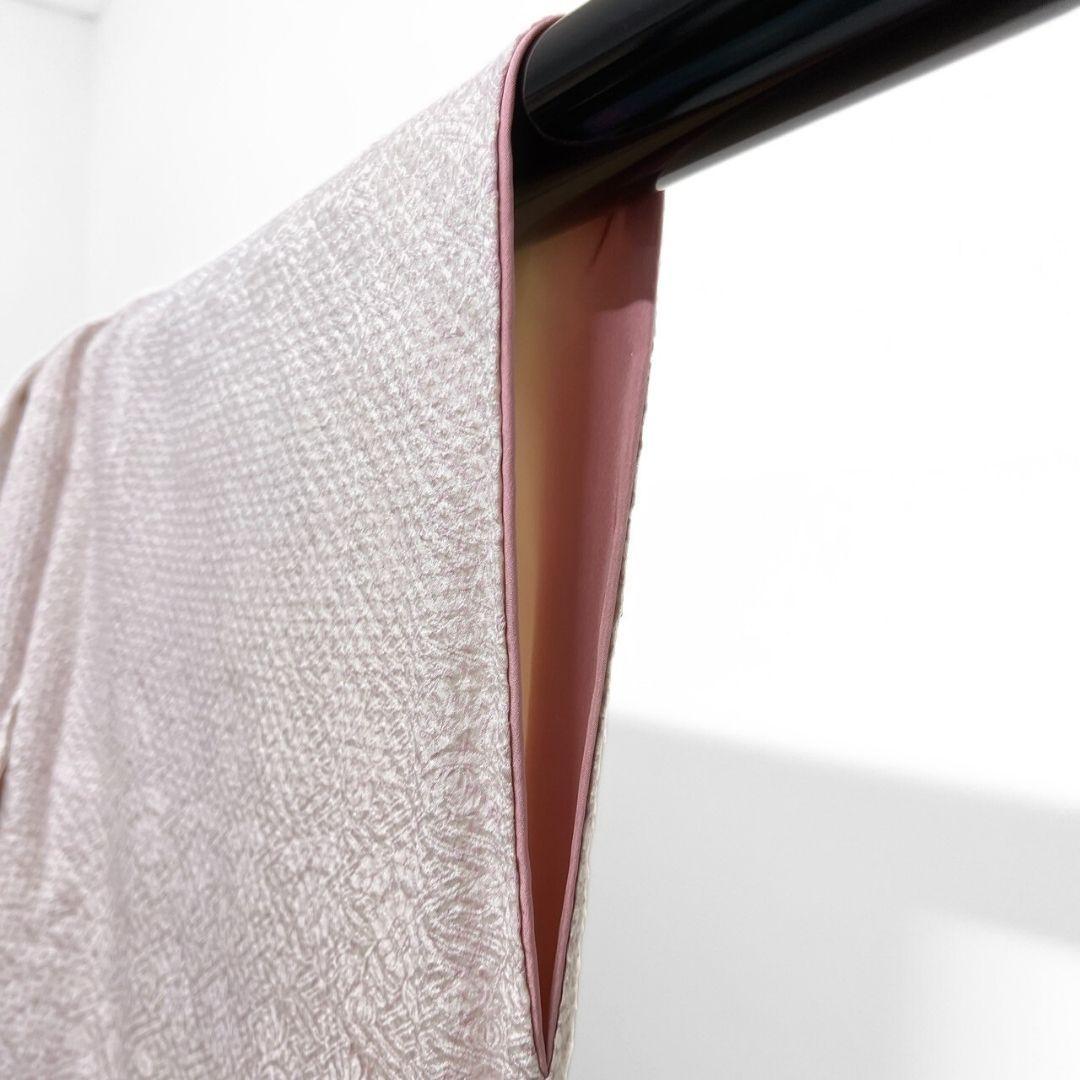 振袖　総絞り　花模様　紗綾形花地紋　薄ピンク　成人式 晴れの　着物 045a p