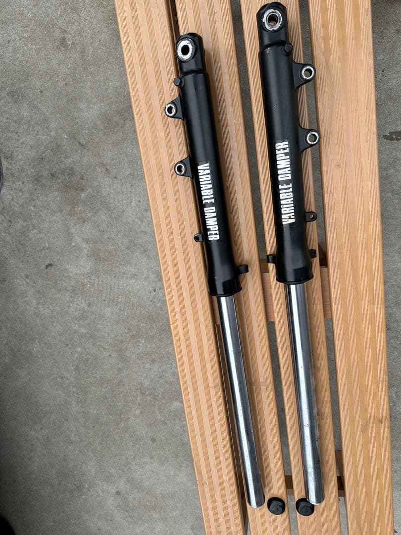 RZ250R フロントフォーク　左右　ブラック　レストア　フロント　フォーク