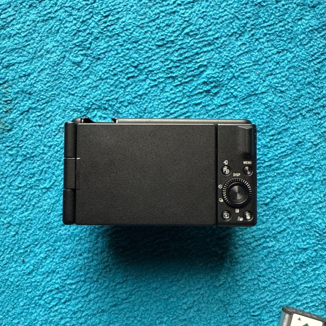 SONY ZV-1M2｜ZEISSレンズ搭載・数回使用｜Vlog/自撮りに最適