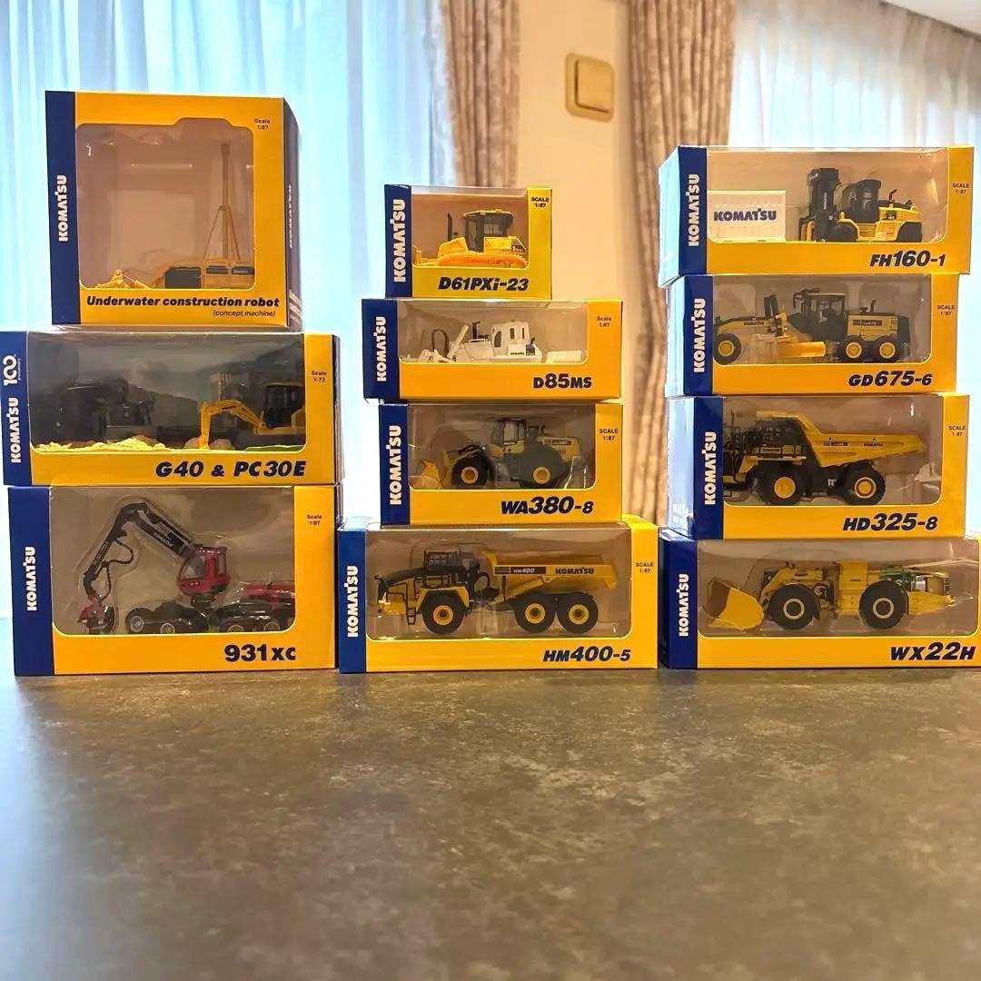 専用いっちゃん　コマツ 模型 11点（非売品株主優待）ミニチュア 建機