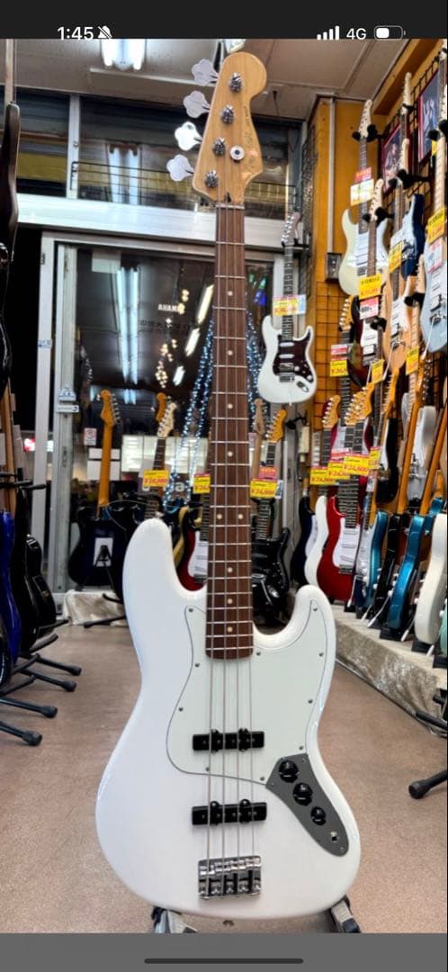 ベース Fender Jazz Bass Polar White