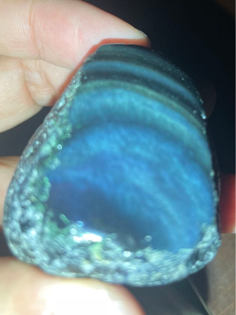 研磨品　十勝石玲瓏　ブルー、グリーンベースレインボーオブシディアン
