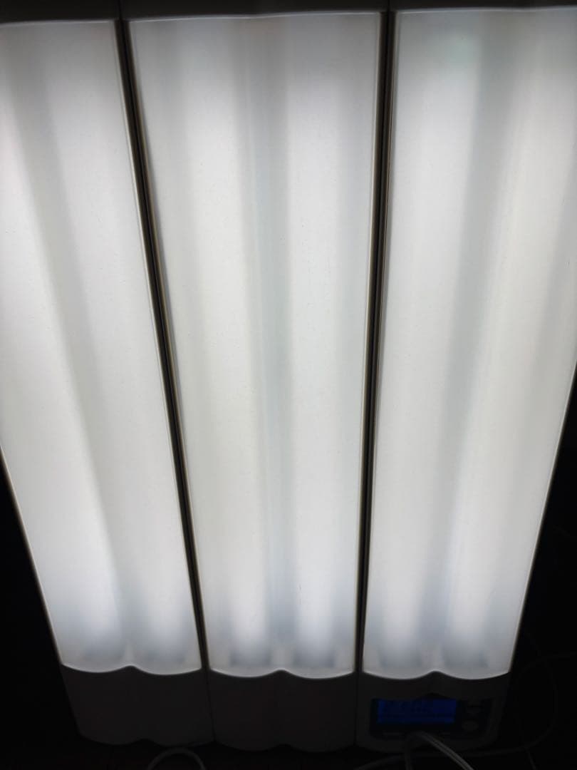 美品！Bright Light ME+ ブライトライトＭＥ＋　スタンド型ライト