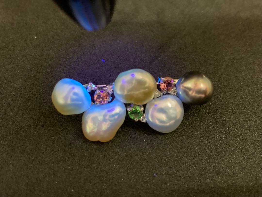 南洋真珠ブローチ バロック真珠