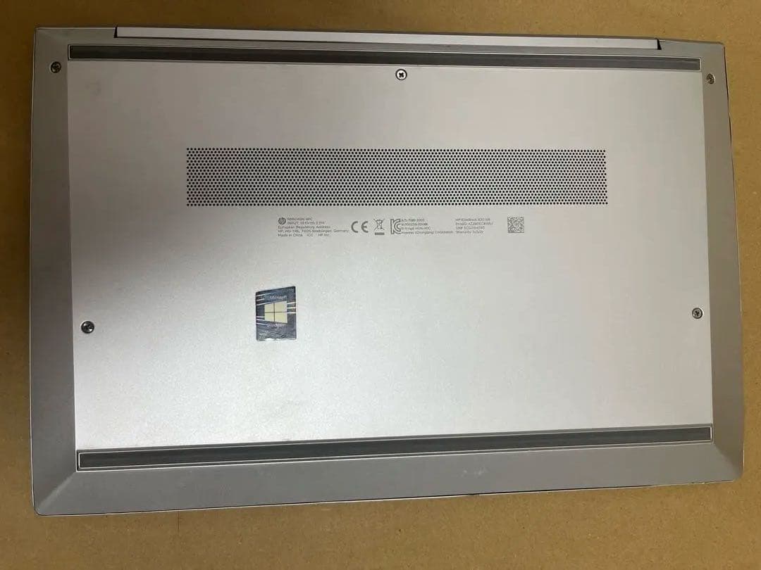 HP 830 G8 i7-1185G7 16GB 256GB SSD 13.3型
